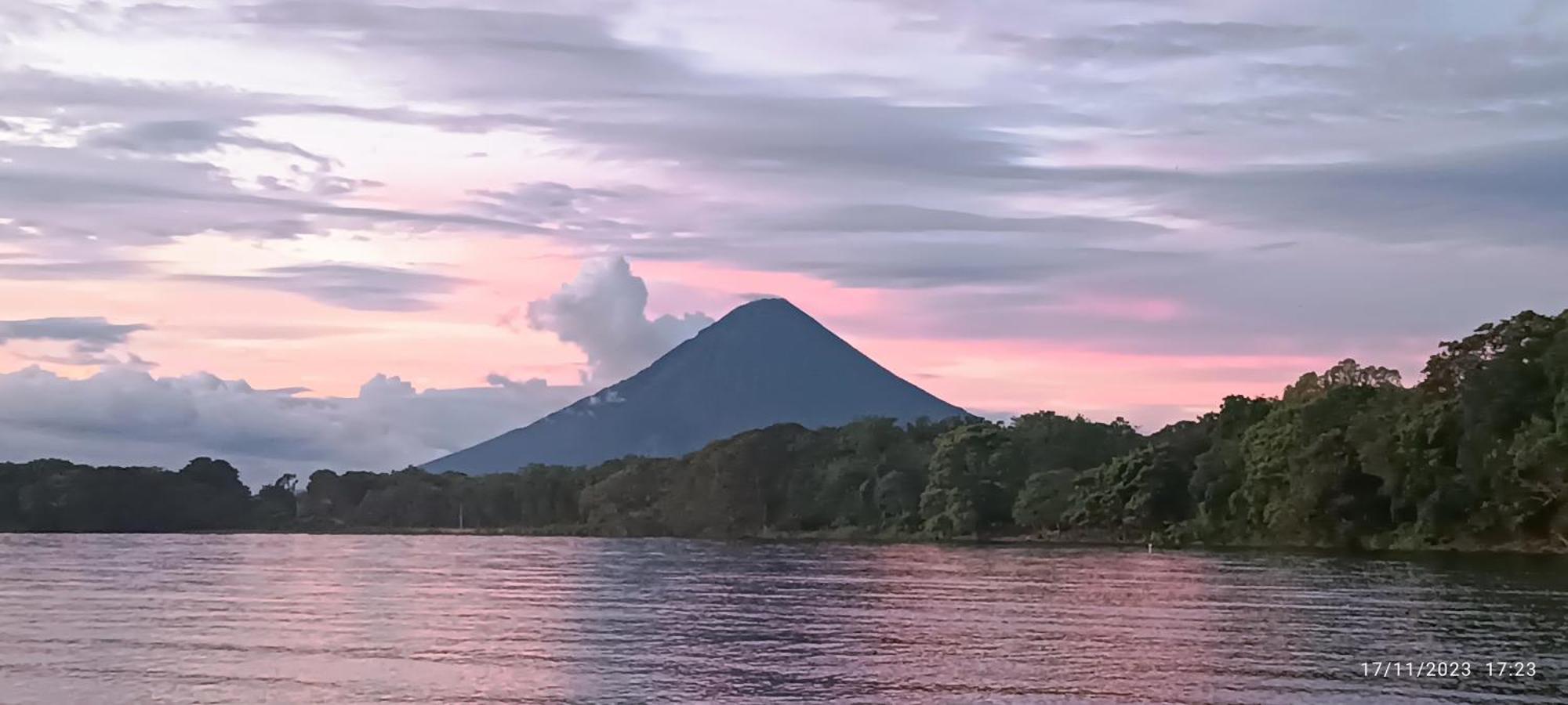 Hostel La Gloria Ometepe Екстериор снимка